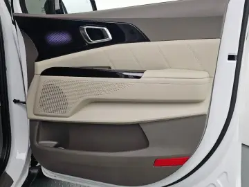 2023 Kia Carnival с пробегом 46 068 км
