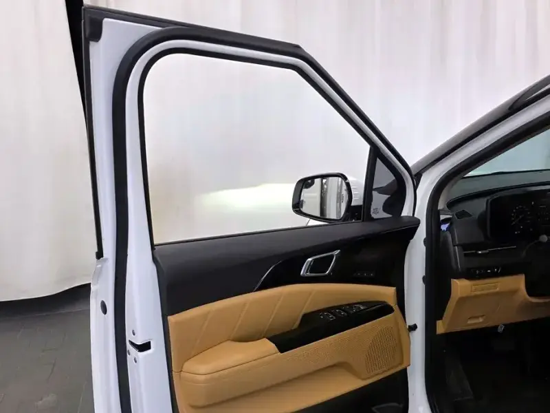 2021 Kia Carnival с пробегом 139 478 км