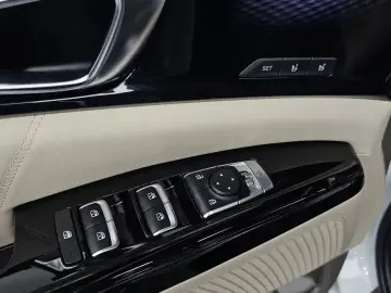2023 Kia Carnival с пробегом 46 068 км
