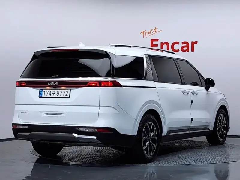 2022 Kia Carnival с пробегом 153 890 км