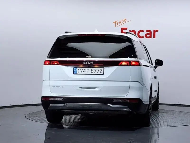 2022 Kia Carnival с пробегом 153 890 км