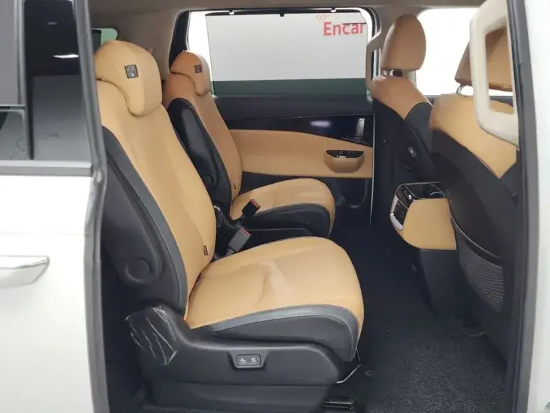2022 Kia Carnival с пробегом 153 890 км