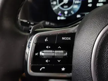 2022 Kia Carnival с пробегом 153 890 км