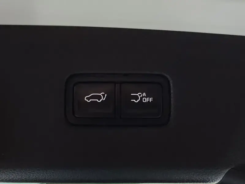 2022 Kia Carnival с пробегом 153 890 км