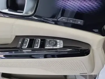 2023 Kia Carnival с пробегом 14 996 км