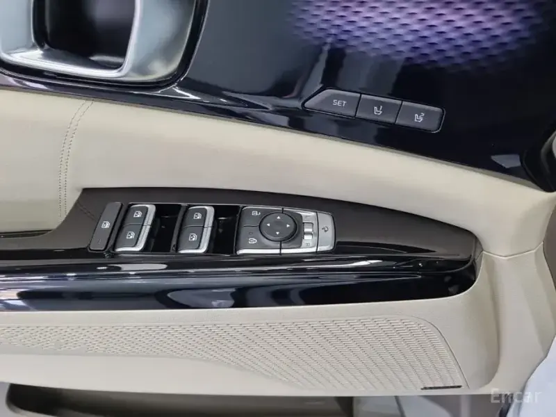 2023 Kia Carnival с пробегом 14 996 км