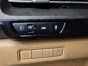 2022 Kia Carnival с пробегом 153 890 км