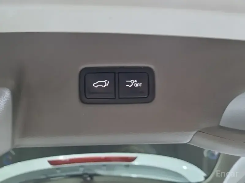 2023 Kia Carnival с пробегом 14 996 км