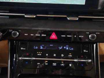 2022 Kia Carnival с пробегом 153 890 км