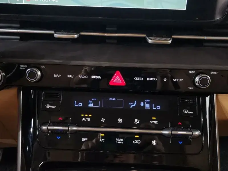 2022 Kia Carnival с пробегом 153 890 км