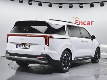 2024 Kia Carnival с пробегом 71 134 км