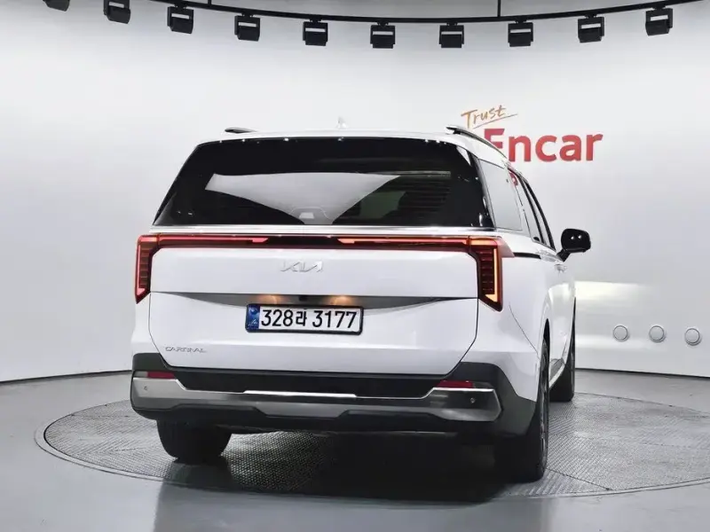 2024 Kia Carnival с пробегом 71 134 км