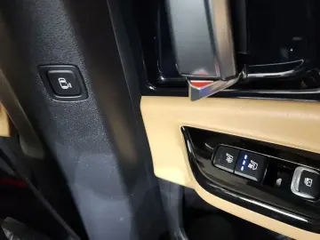 2022 Kia Carnival с пробегом 153 890 км