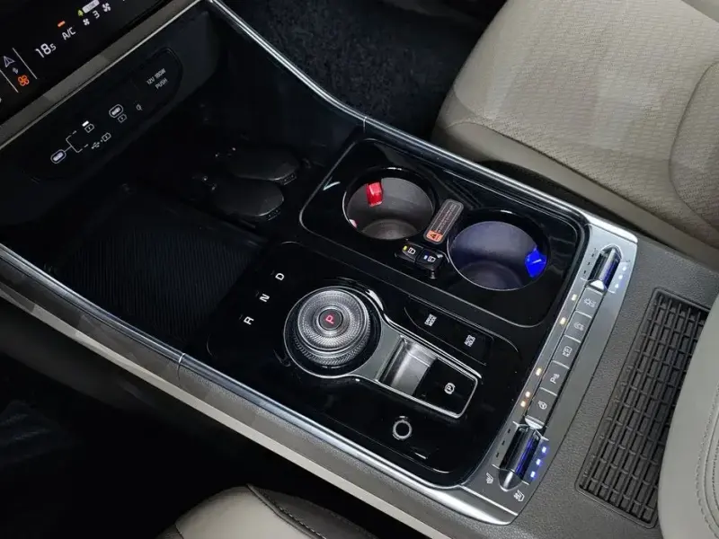 2024 Kia Carnival с пробегом 67 040 км