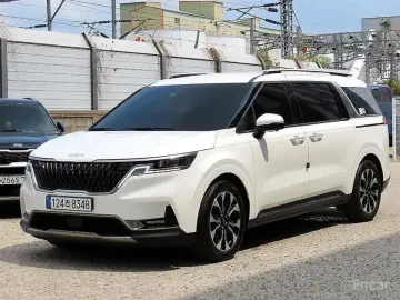 2023 Kia Carnival с пробегом 58 098 км
