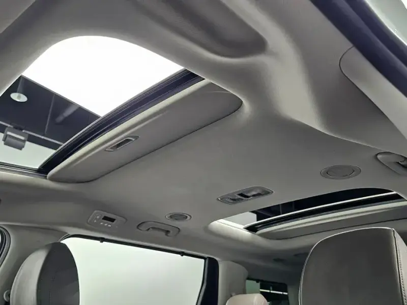 2024 Kia Carnival с пробегом 71 134 км