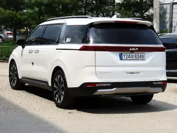 2023 Kia Carnival с пробегом 58 098 км