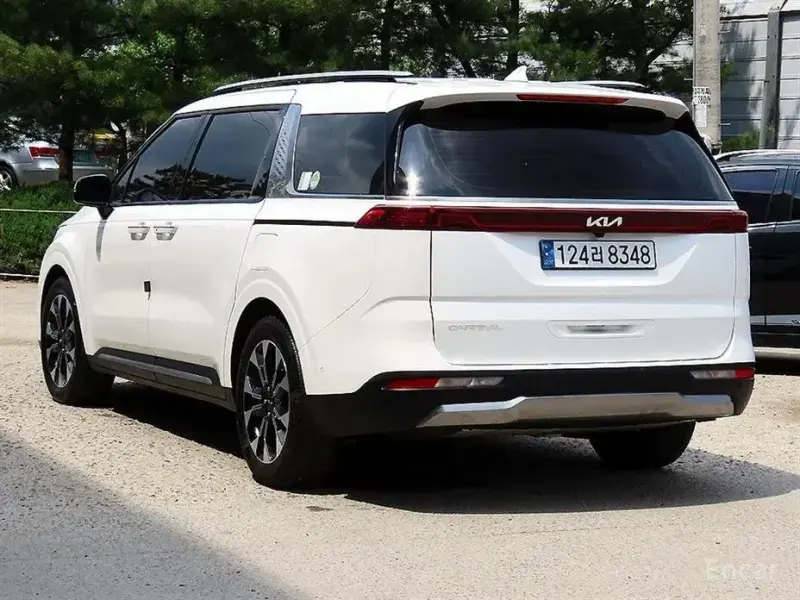 2023 Kia Carnival с пробегом 58 098 км