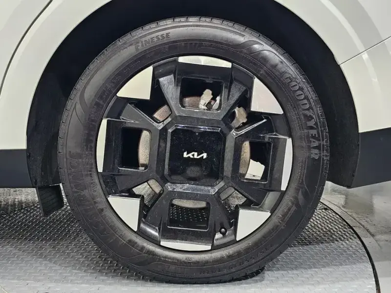 2024 Kia Carnival с пробегом 71 134 км