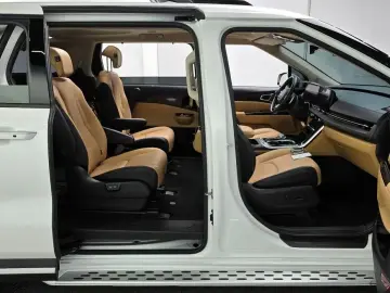2022 Kia Carnival с пробегом 51 668 км