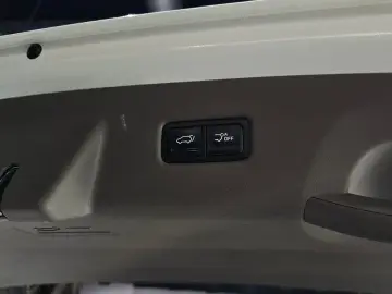 2024 Kia Carnival с пробегом 67 040 км