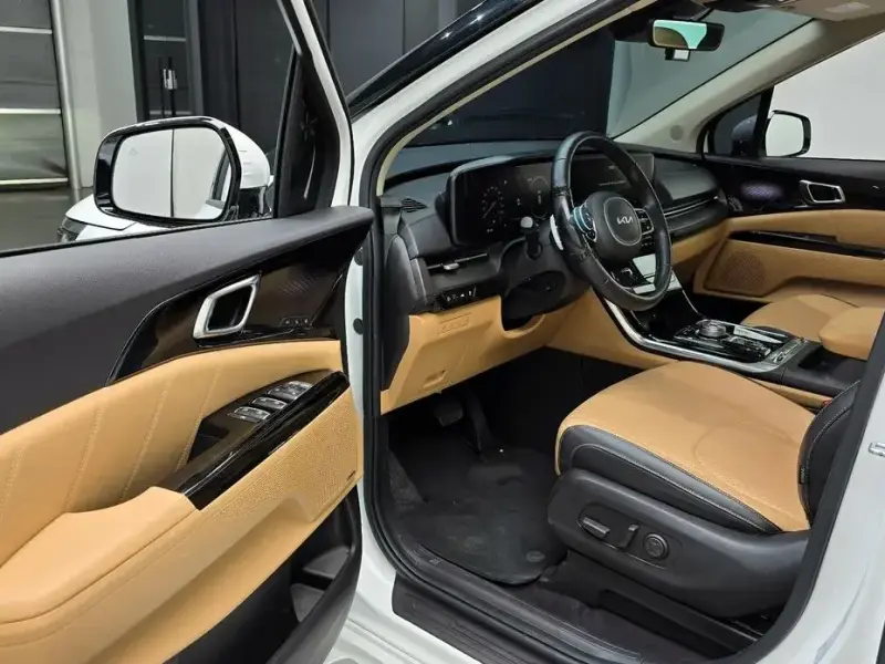 2022 Kia Carnival с пробегом 51 668 км