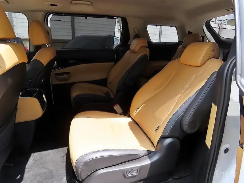 2023 Kia Carnival с пробегом 58 098 км