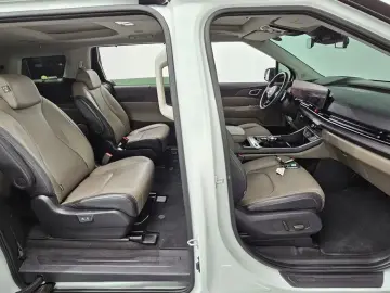 2024 Kia Carnival с пробегом 71 134 км
