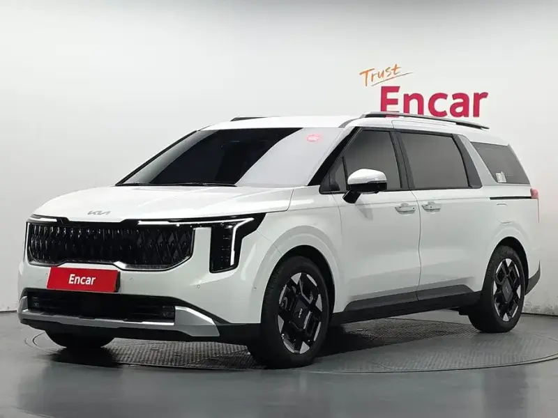 2025 Kia Carnival с пробегом 3 854 км