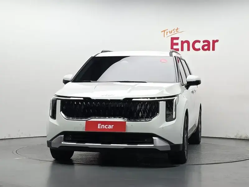2025 Kia Carnival с пробегом 3 854 км