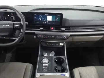 2025 Kia Carnival с пробегом 3 854 км