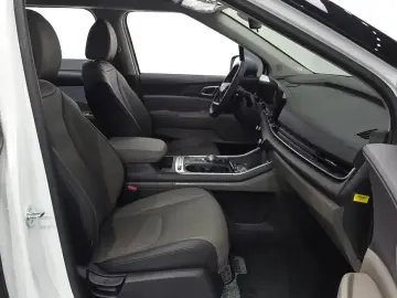2025 Kia Carnival с пробегом 3 854 км