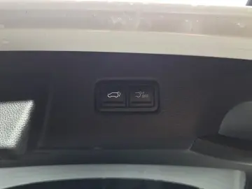 2025 Kia Carnival с пробегом 3 854 км