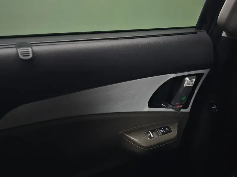 2025 Kia Carnival с пробегом 4 617 км