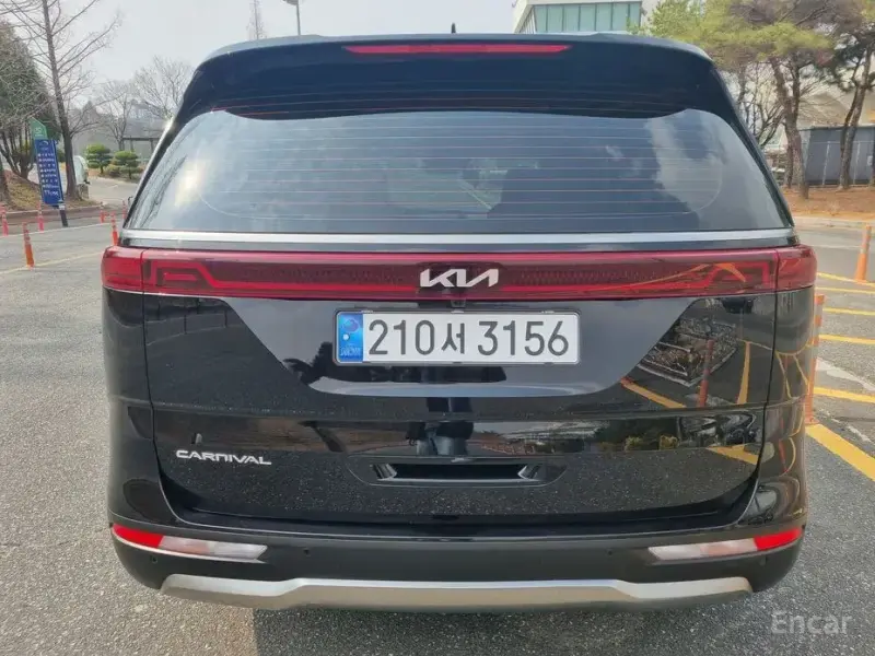 2022 Kia Carnival с пробегом 39 100 км