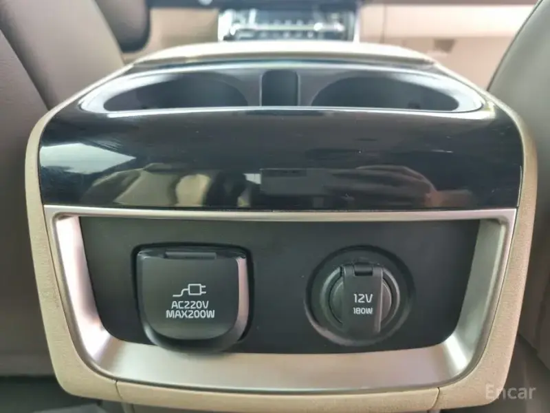 2022 Kia Carnival с пробегом 39 100 км