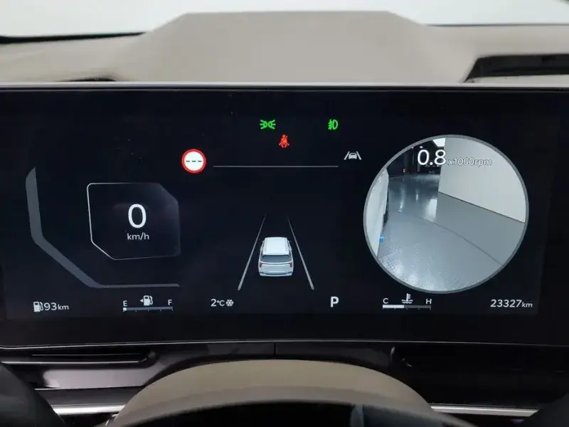 2024 Kia Carnival с пробегом 23 327 км