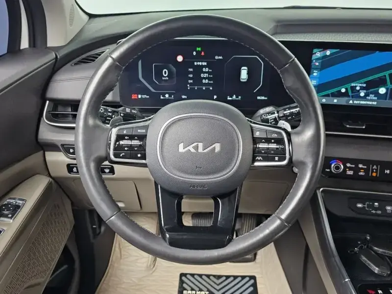 2024 Kia Carnival с пробегом 9 628 км