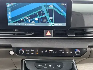 2024 Kia Carnival с пробегом 9 628 км