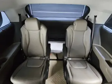 2024 Kia Carnival с пробегом 9 628 км
