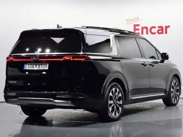 2022 Kia Carnival с пробегом 72 248 км