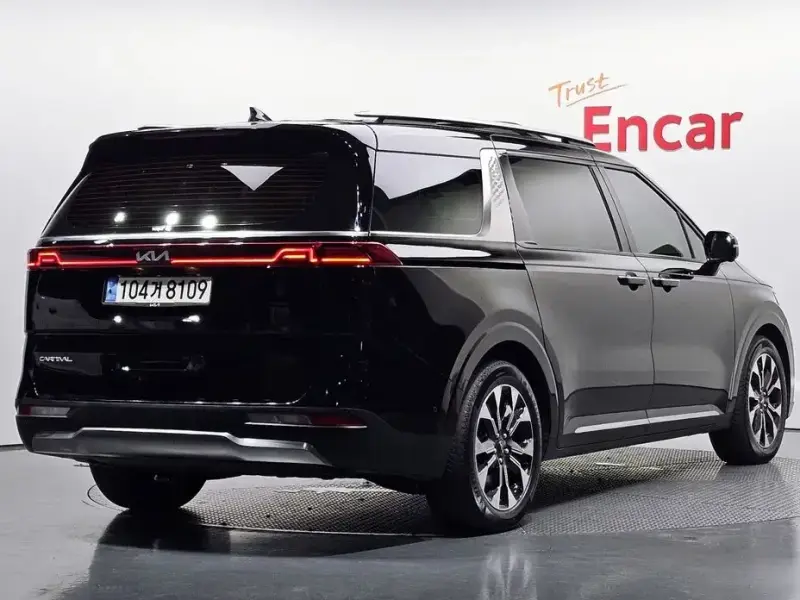 2022 Kia Carnival с пробегом 72 248 км