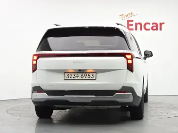 2024 Kia Carnival с пробегом 24 478 км