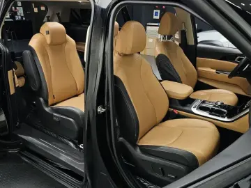 2022 Kia Carnival с пробегом 72 248 км