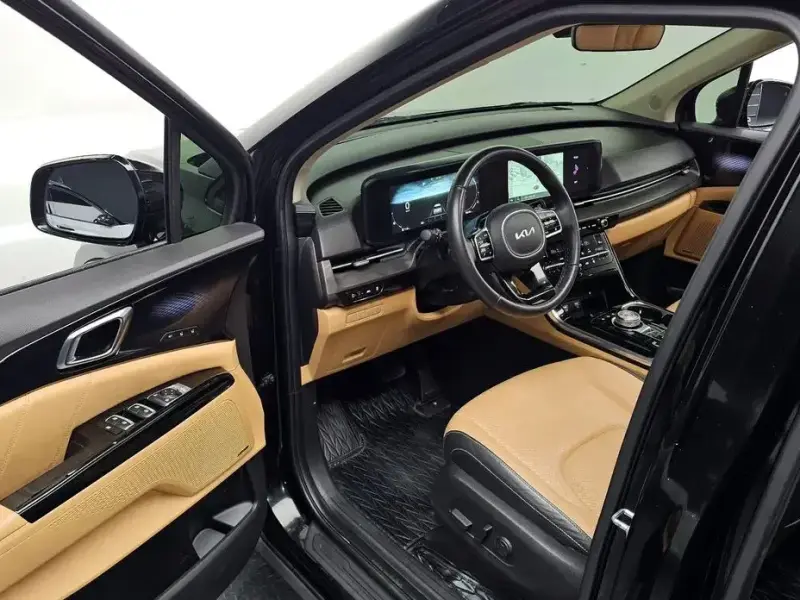 2022 Kia Carnival с пробегом 72 248 км