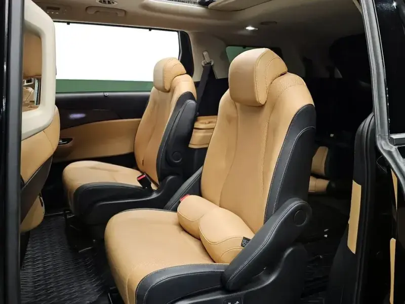 2022 Kia Carnival с пробегом 72 248 км