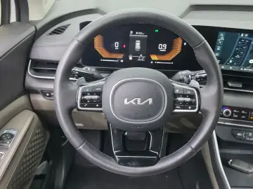 2024 Kia Carnival с пробегом 24 478 км