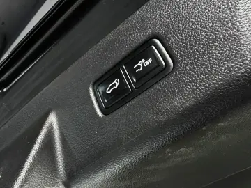 2022 Kia Carnival с пробегом 72 248 км