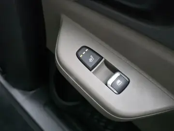 2024 Kia Carnival с пробегом 24 478 км
