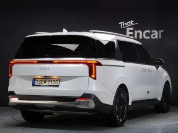 2024 Kia Carnival с пробегом 41 627 км